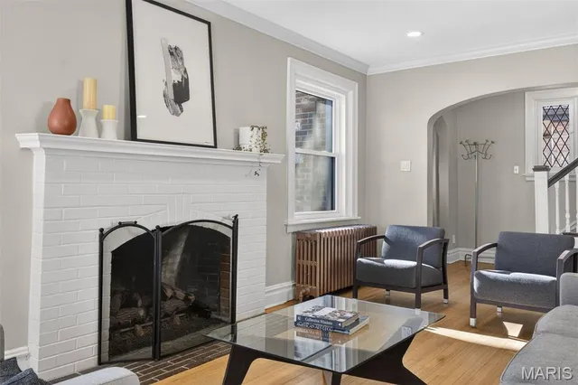 $699,900 | 7457 Kingsbury Boulevard, University City, MO 63130