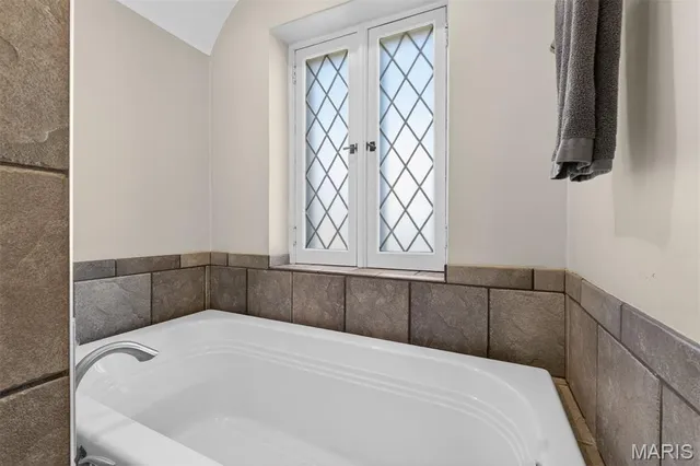 $699,900 | 7457 Kingsbury Boulevard, University City, MO 63130