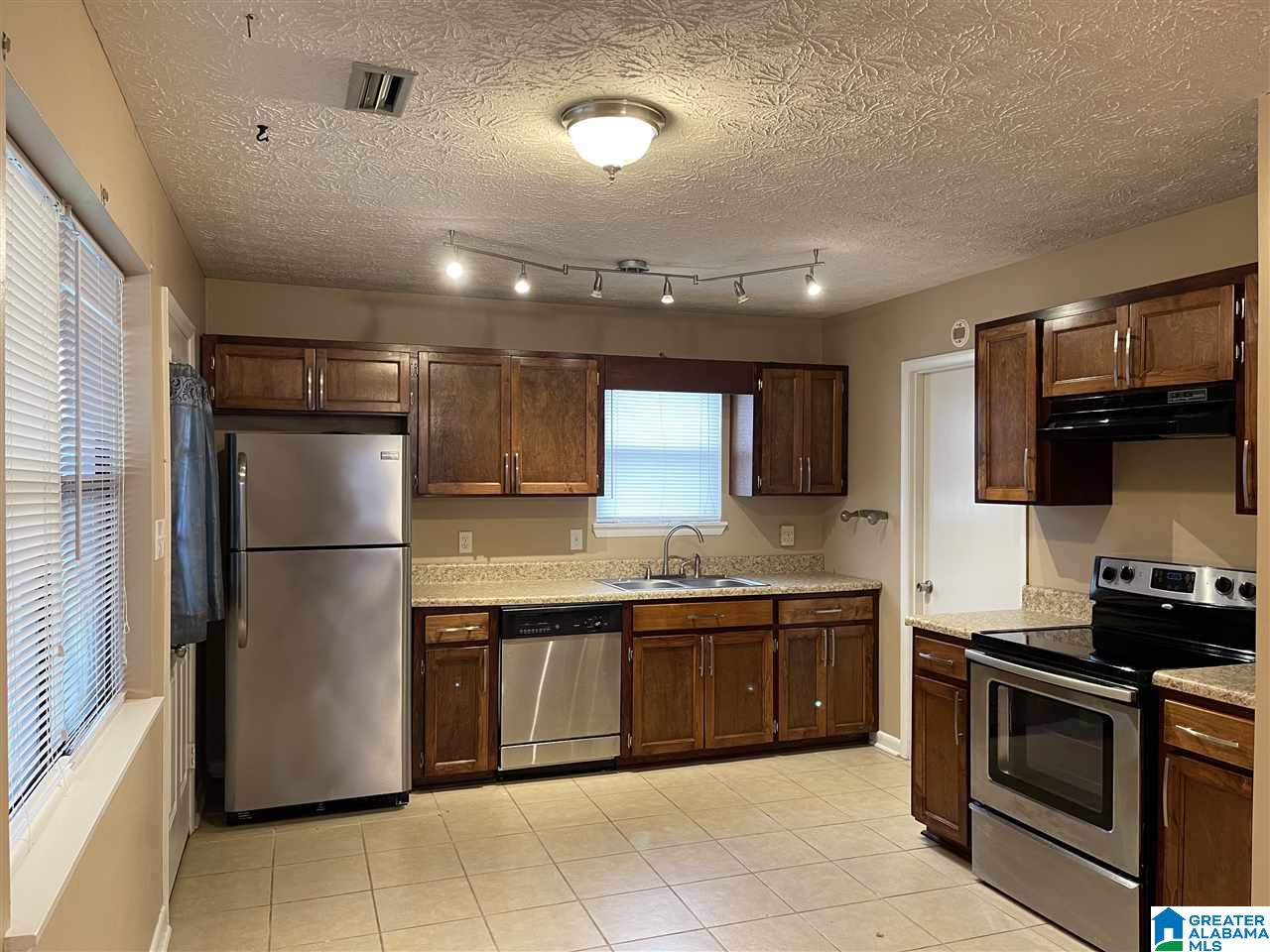 1121 Buckelew Bridge Road Anniston, AL 36207 - Photo 8 of 29
