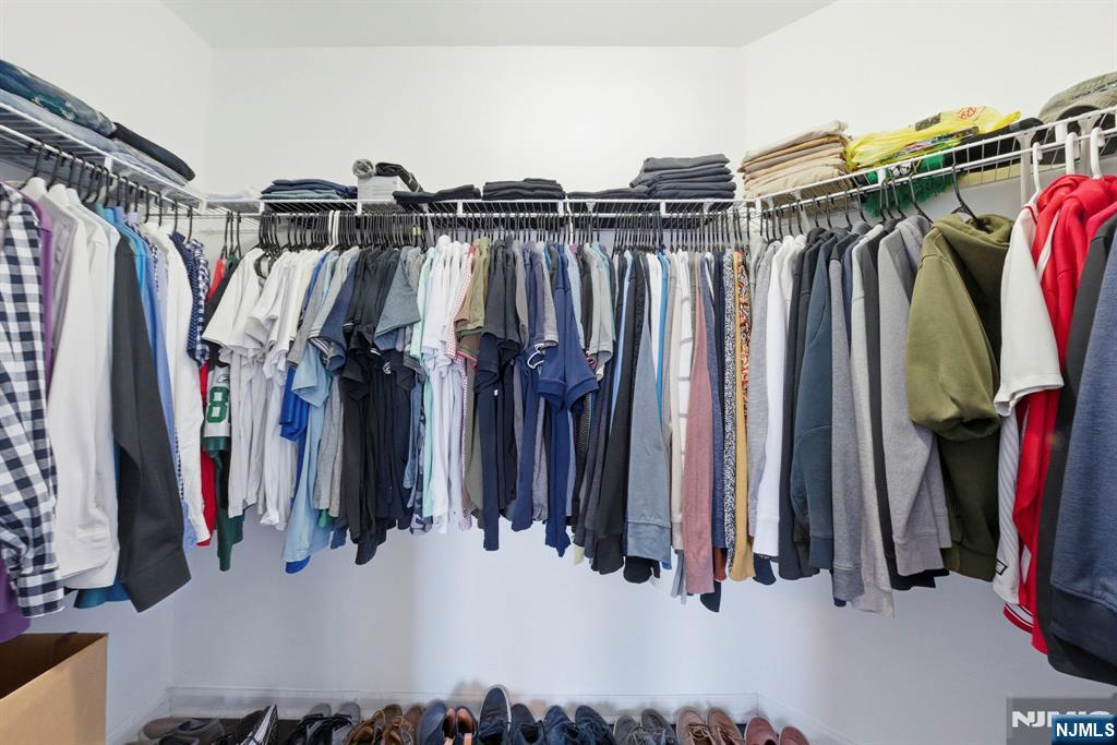 154 George Russell Way Clifton, NJ 07013 - Photo 21 of 39