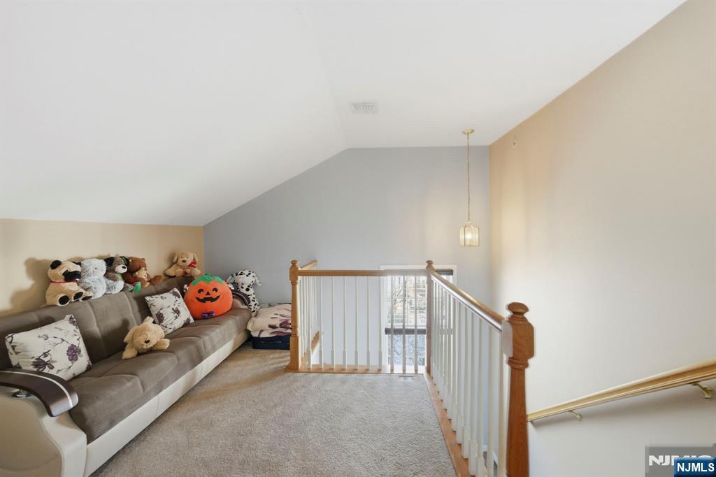 154 George Russell Way Clifton, NJ 07013 - Photo 29 of 39