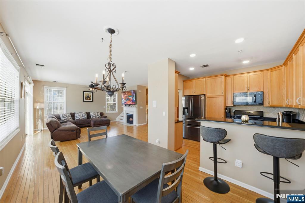 154 George Russell Way Clifton, NJ 07013 - Photo 9 of 39