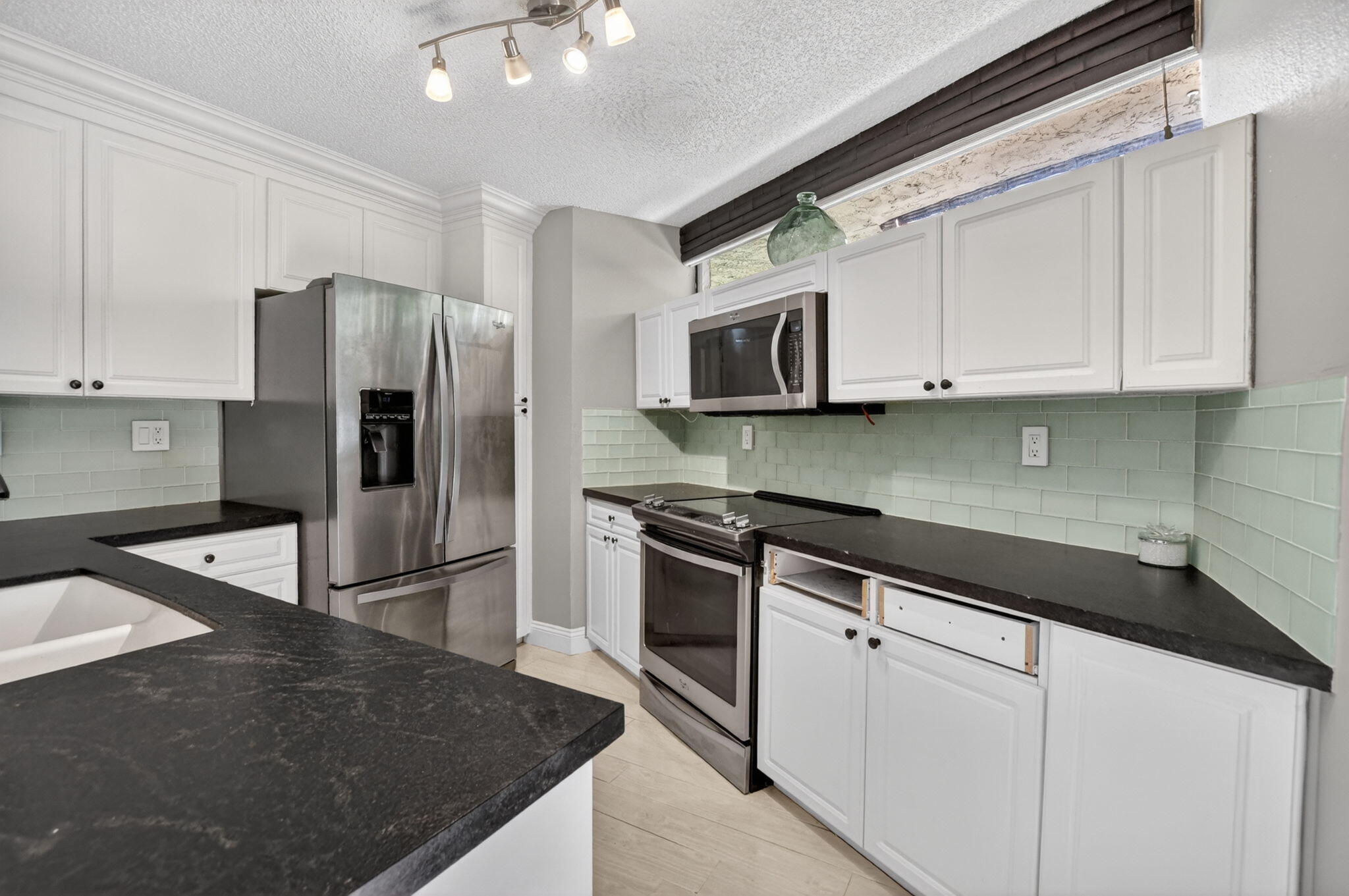 8099 Severn Drive, Unit D Boca Raton, FL 33433 - Photo 37 of 52 37-web-or-mls-DSC_5857
