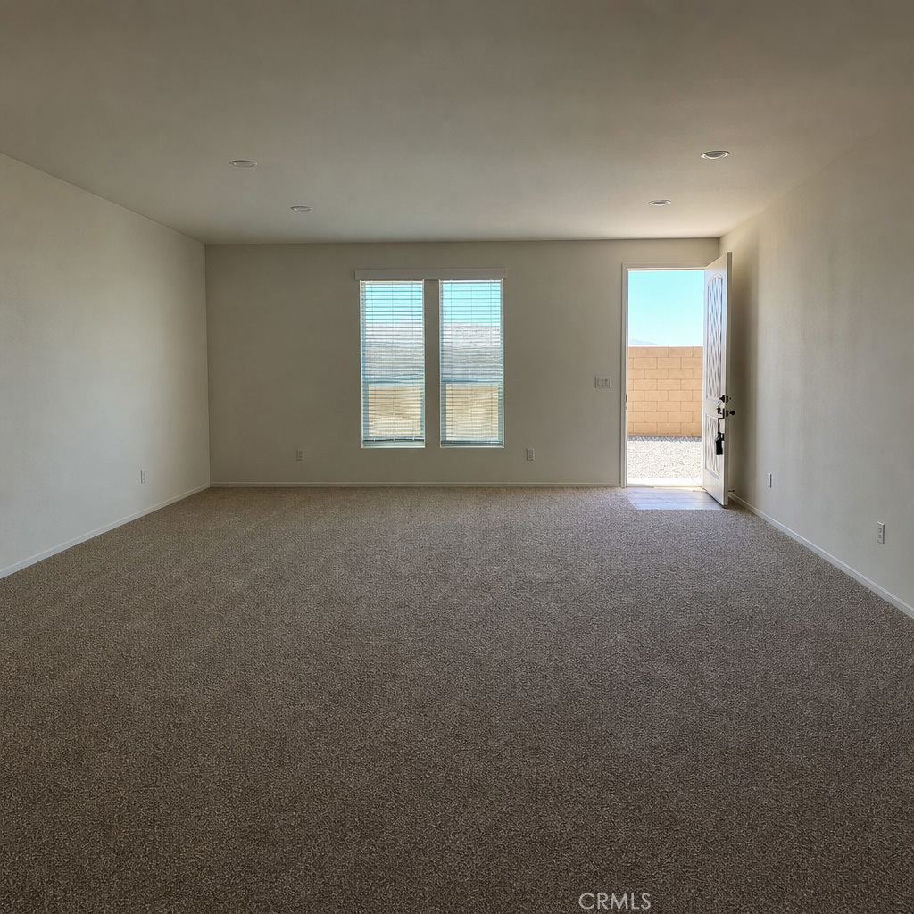 21621 Sandia Road, Unit 146 Apple Valley, CA 92308 - Photo 5 of 29
