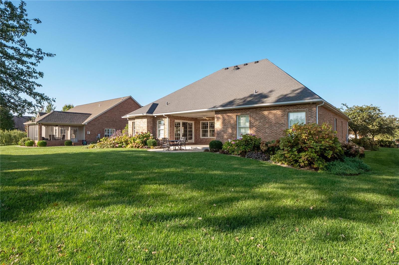 1614 Clover Ridge Columbia, IL 62236 - Photo 39 of 46 Gallery Image 39