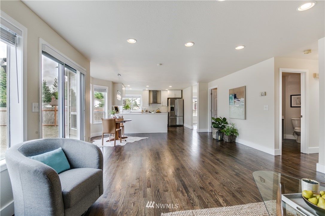 19005 103rd Place Southeast Renton, WA 98055 - Photo 13 of 25