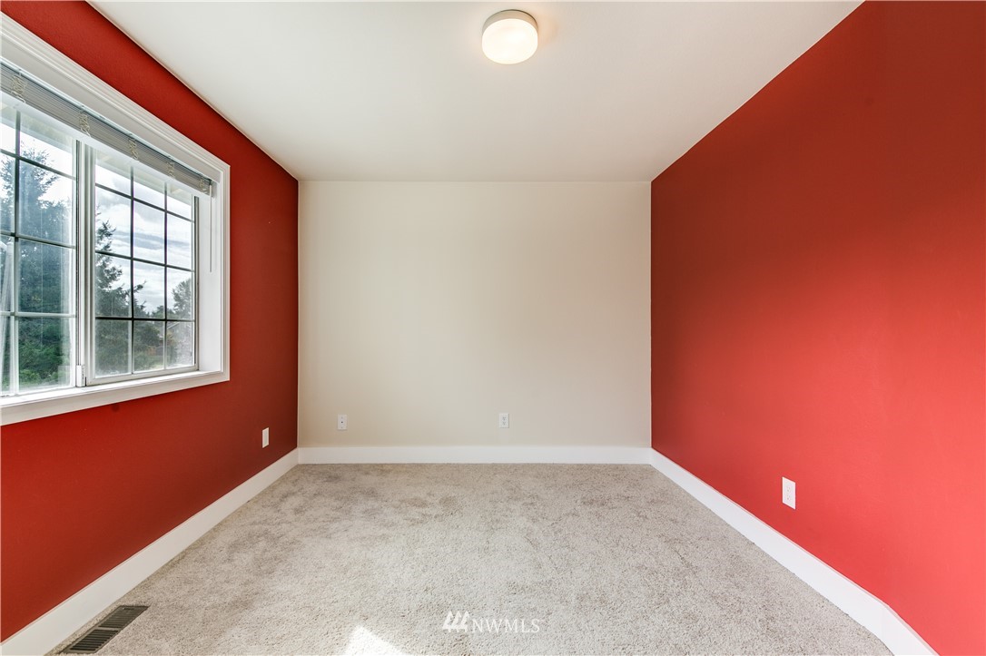 19005 103rd Place Southeast Renton, WA 98055 - Photo 17 of 25