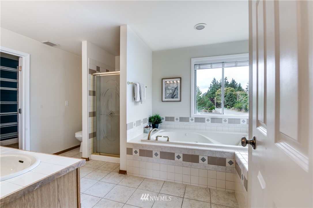 19005 103rd Place Southeast Renton, WA 98055 - Photo 23 of 25