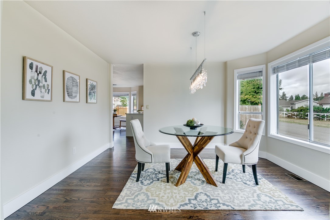 19005 103rd Place Southeast Renton, WA 98055 - Photo 6 of 25