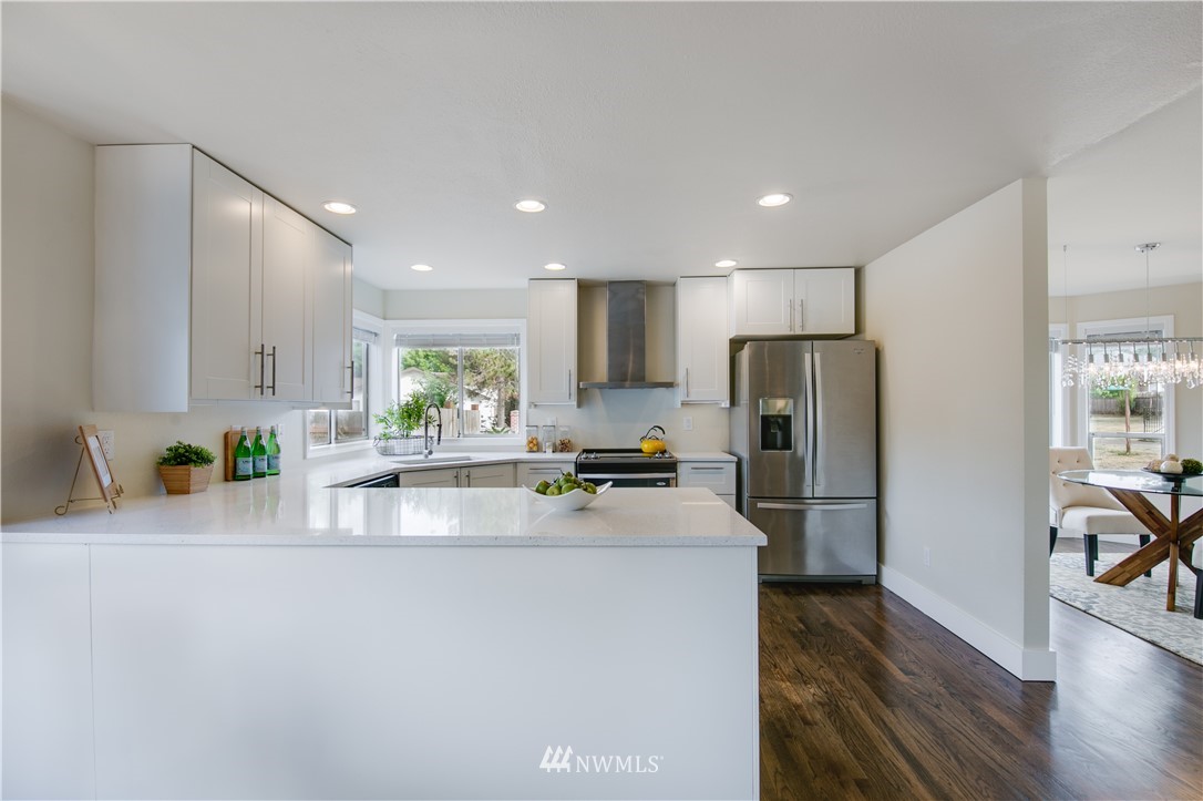 19005 103rd Place Southeast Renton, WA 98055 - Photo 7 of 25