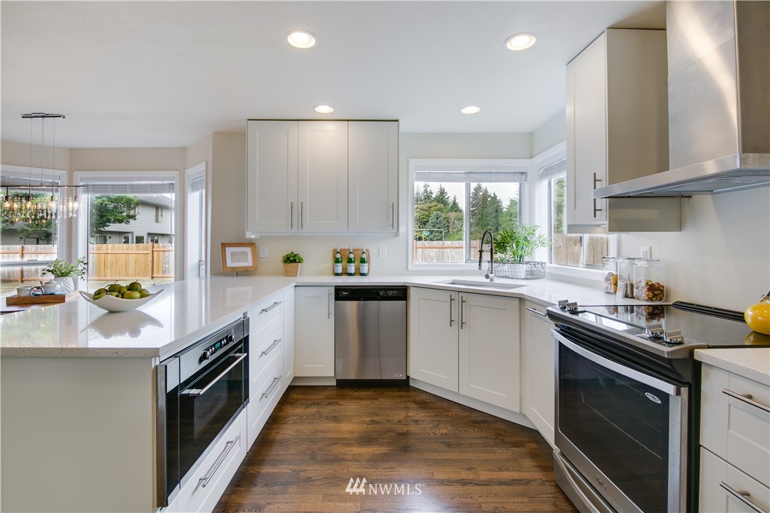 19005 103rd Place Southeast Renton, WA 98055 - Photo 8 of 25