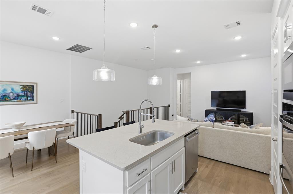 8116 Radnor Road Dallas, TX 75231 - Photo 11 of 34 Gallery Image 11