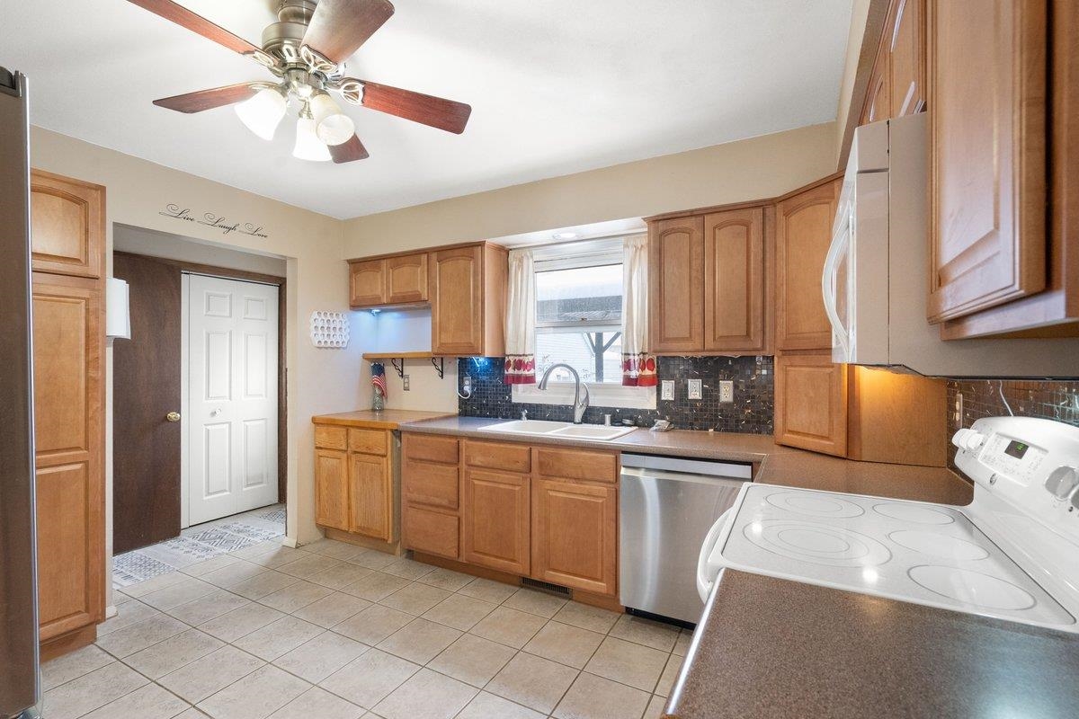 416 Haskell Street Beaver Dam, WI 53916 - Photo 12 of 51