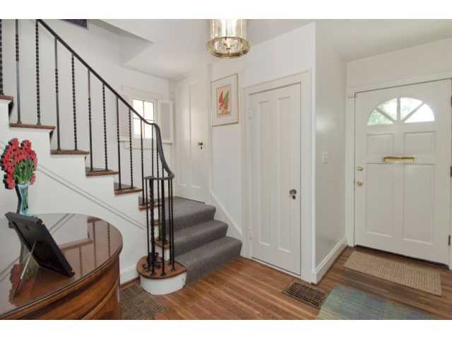 199 South Remington Road Columbus, OH 43209 - Photo 3 of 18