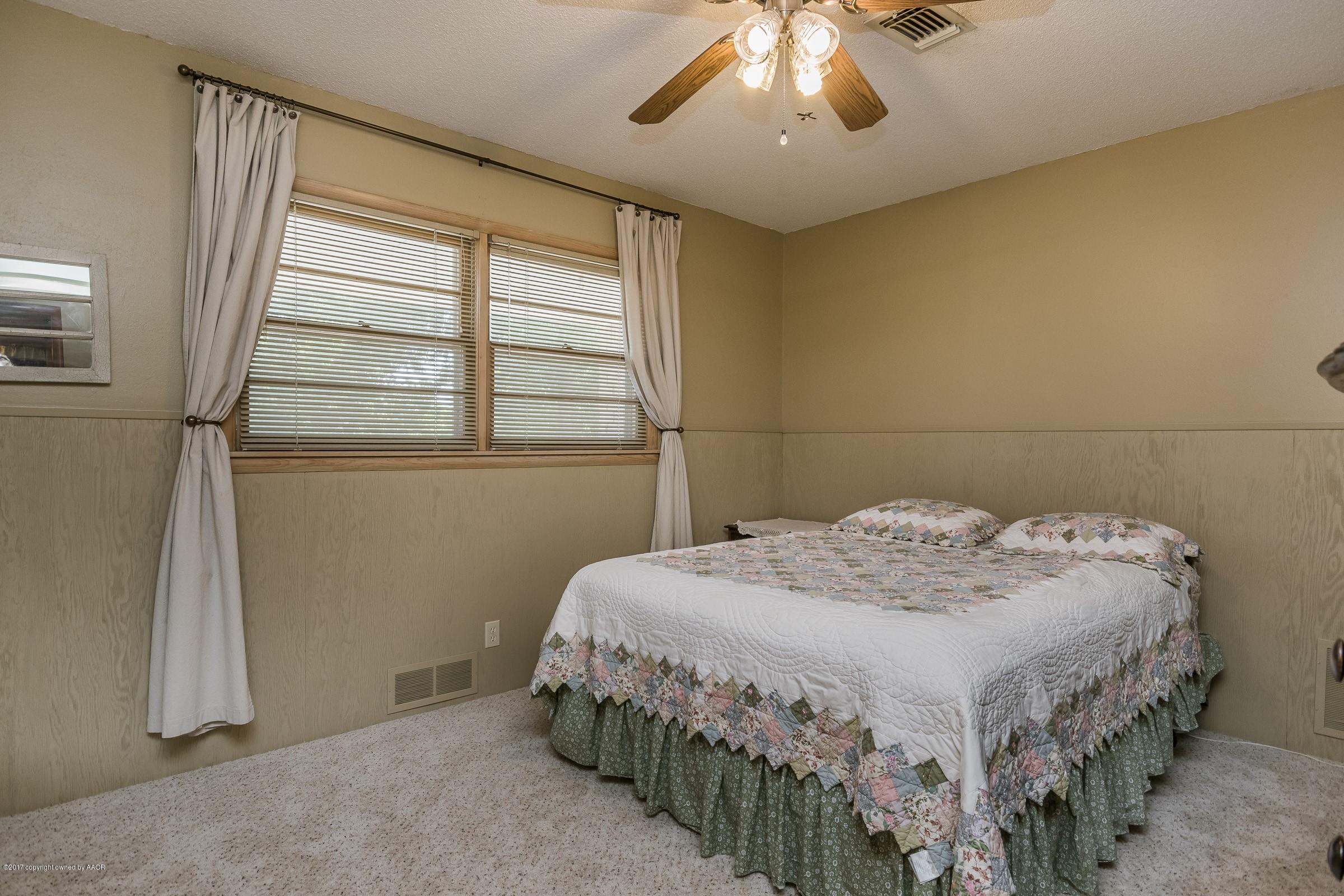 700 Rietman Street Amarillo, TX 79108 - Photo 14 of 25 014_3rd Bedroom_