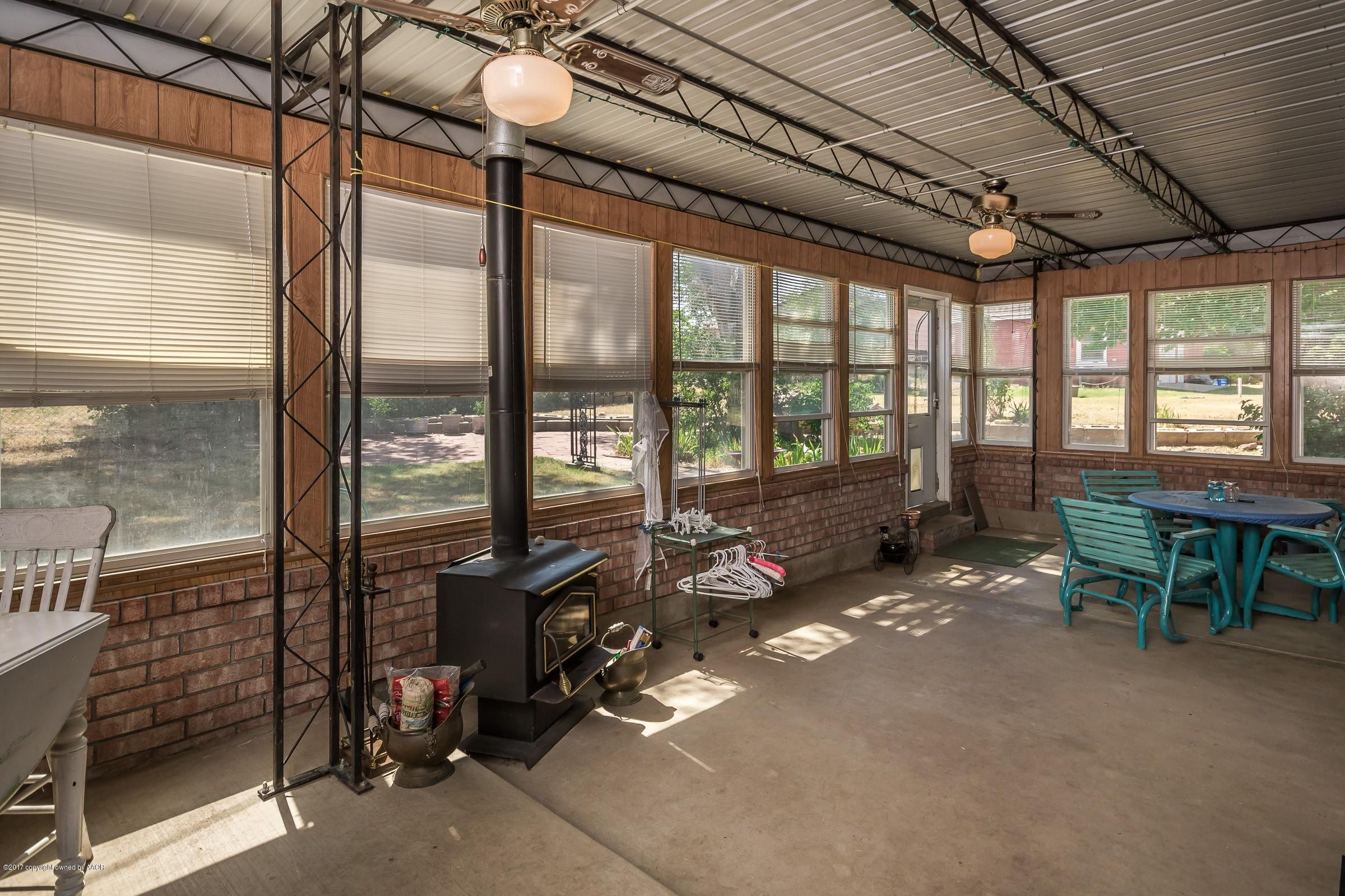 700 Rietman Street Amarillo, TX 79108 - Photo 16 of 25 016_Sun Room_-2