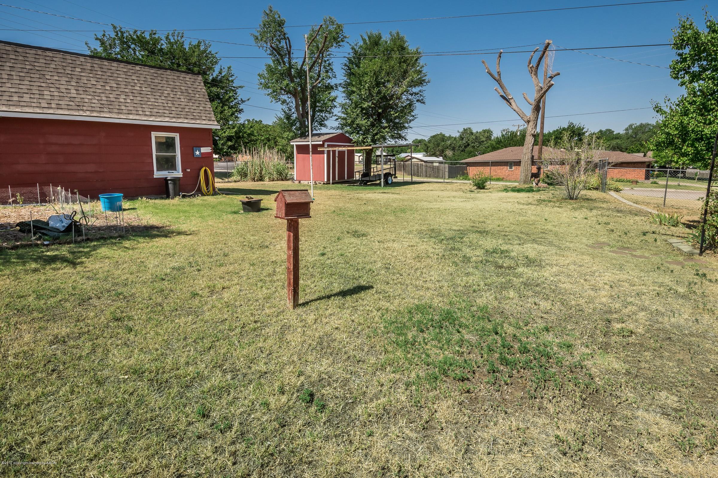 700 Rietman Street Amarillo, TX 79108 - Photo 19 of 25 019_Back Yard_
