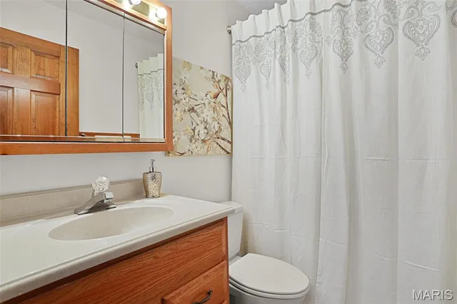 $330,000 | 332 Meadow Drive, Bethalto, IL 62010