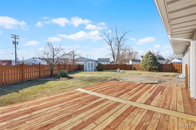 $330,000 | 332 Meadow Drive, Bethalto, IL 62010