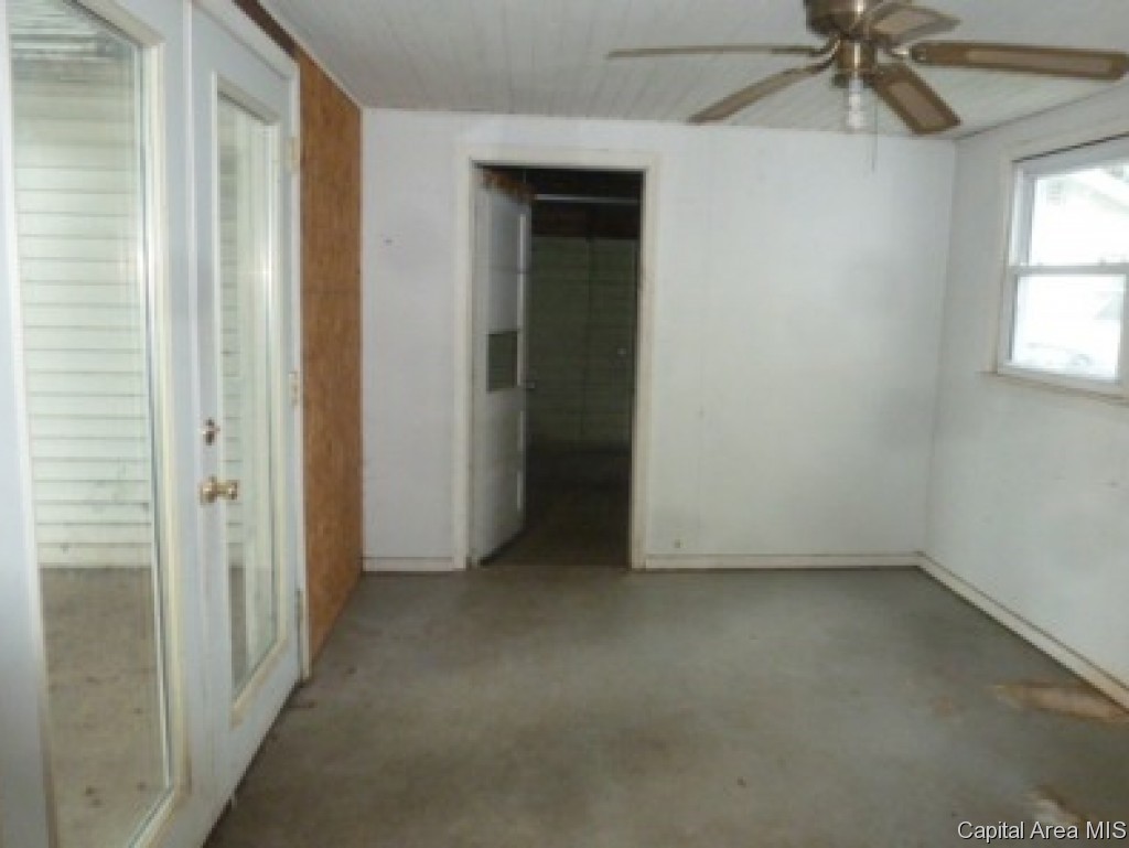 636 North 34th Street Decatur, IL 62521 - Photo 13 of 14 Gallery Image 13