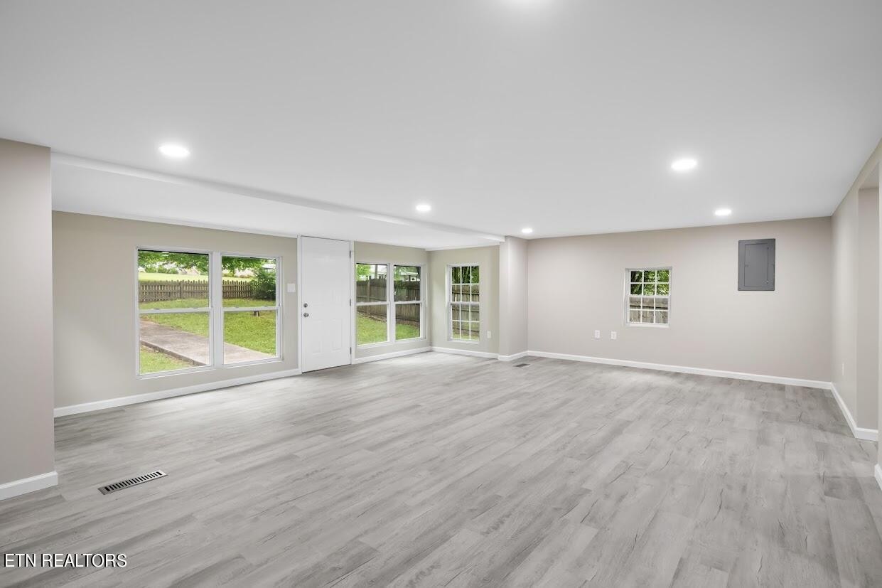 634 Johnson Road Oliver Springs, TN 37840 - Photo 9 of 24 Gallery Image 9