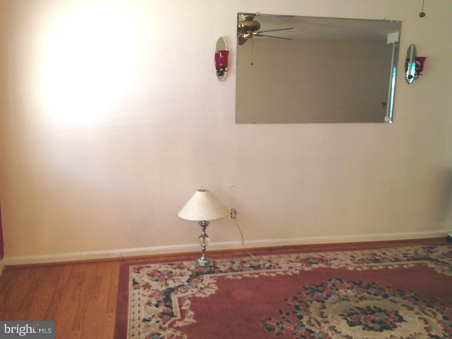 3243 Tara Road Philadelphia, PA 19154 - Photo 3 of 19 Living Room