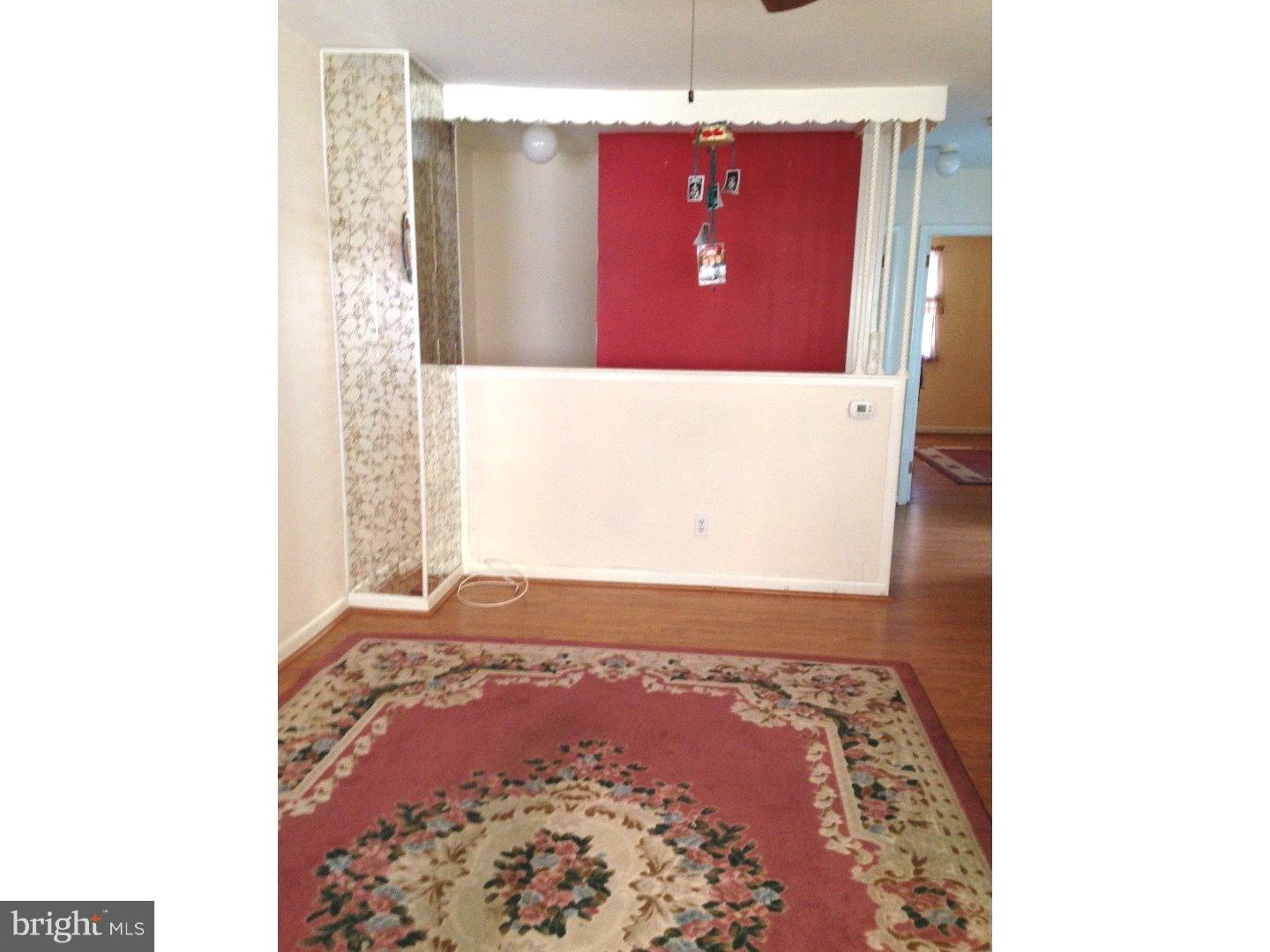 3243 Tara Road Philadelphia, PA 19154 - Photo 4 of 19 Living Room
