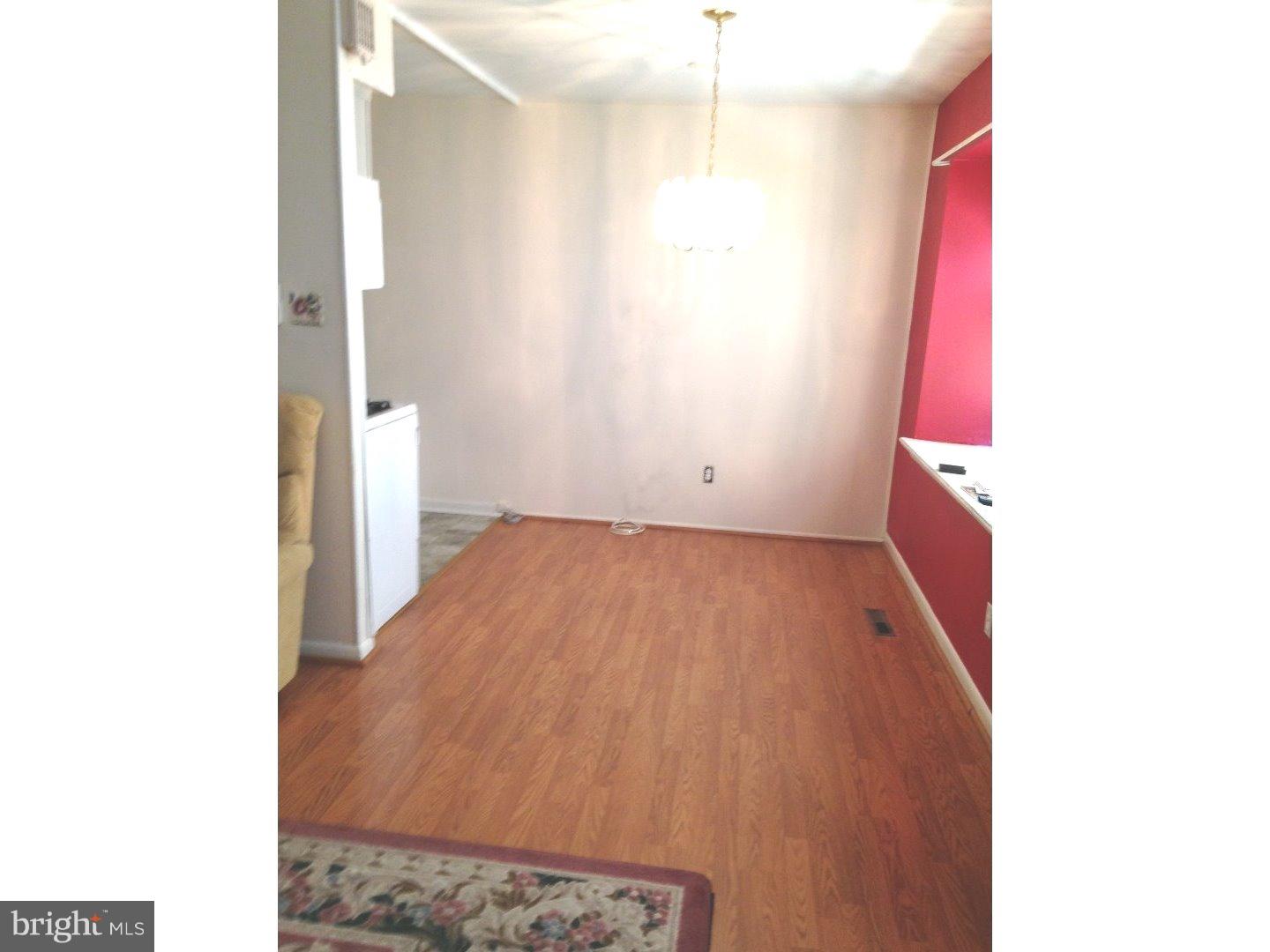 3243 Tara Road Philadelphia, PA 19154 - Photo 5 of 19 Dining Room