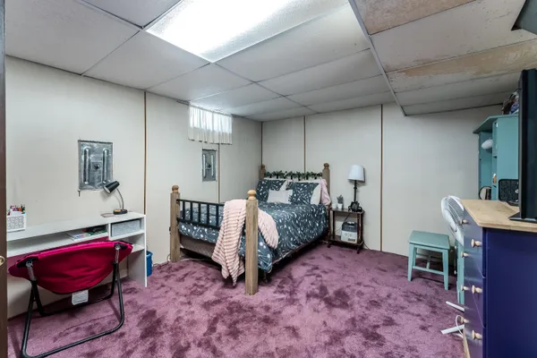 $189,900 | 6 Adams Place, Halstead, KS 67056