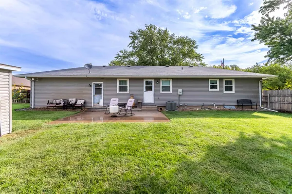 $189,900 | 6 Adams Place, Halstead, KS 67056