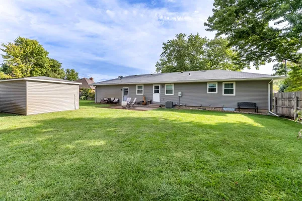 $189,900 | 6 Adams Place, Halstead, KS 67056