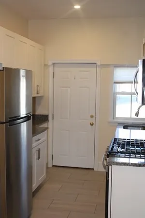 $1,850 | 96 Middle Street, Unit 1, Gloucester, MA 01930