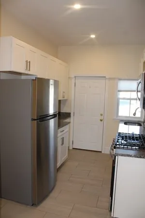 $1,850 | 96 Middle Street, Unit 1, Gloucester, MA 01930