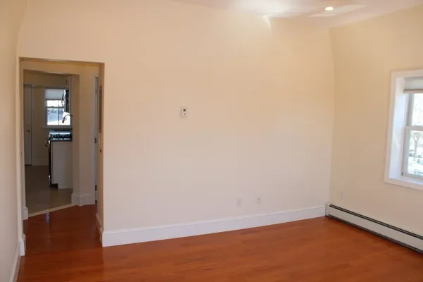 $1,850 | 96 Middle Street, Unit 1, Gloucester, MA 01930