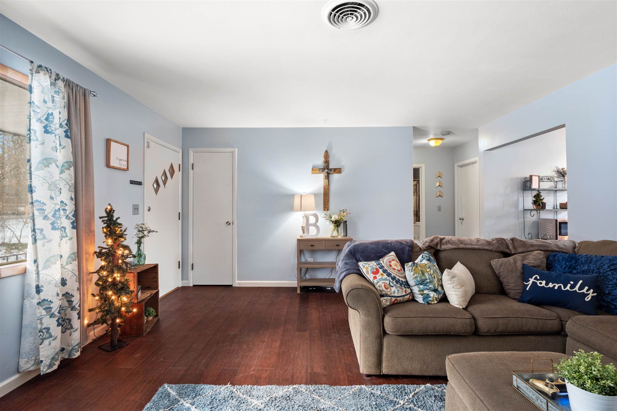 4614 Taylor Road Fort Wayne, IN 46804 - Photo 4 of 24 Gallery Image 4