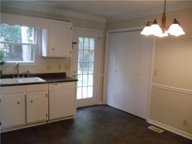 3432 Towneship Road Antioch, TN 37013 - Photo 5 of 11 The kitchen has an eat-in area and opens up to the back patio for great summertime cook-outs!