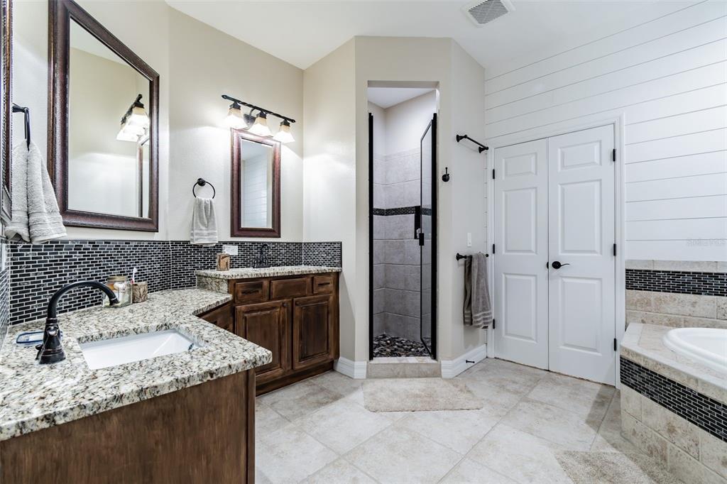 539 Treviso Drive Apollo Beach, FL 33572 - Photo 14 of 30