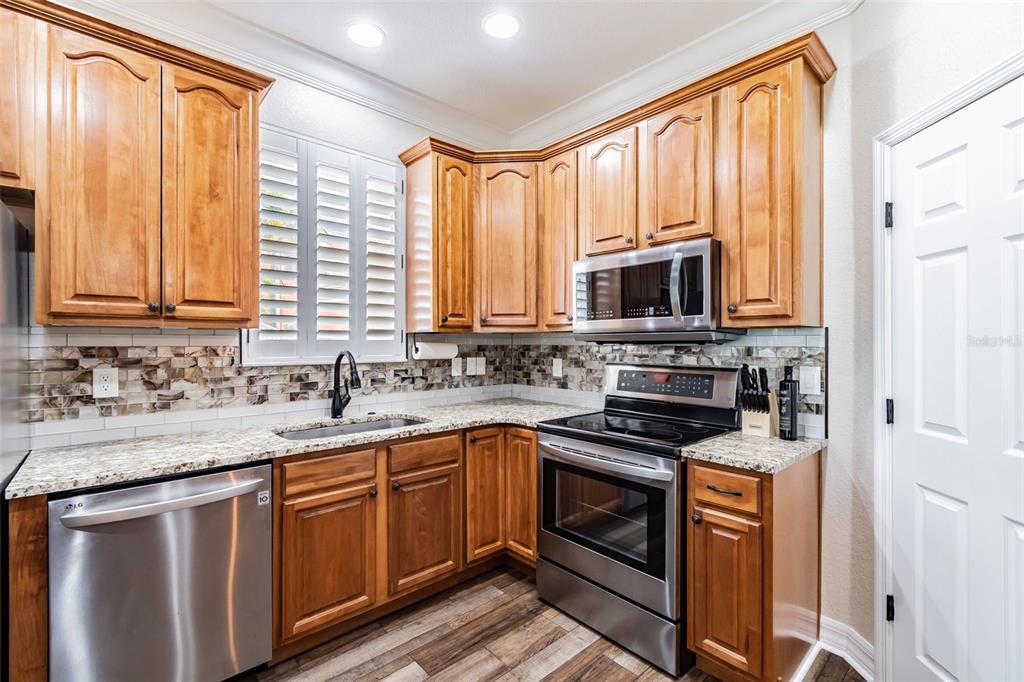 539 Treviso Drive Apollo Beach, FL 33572 - Photo 7 of 30