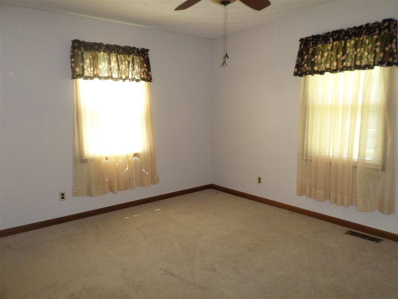 1665 Township Road Chesapeake, OH 45619 - Photo 14 of 18 Gallery Image 14