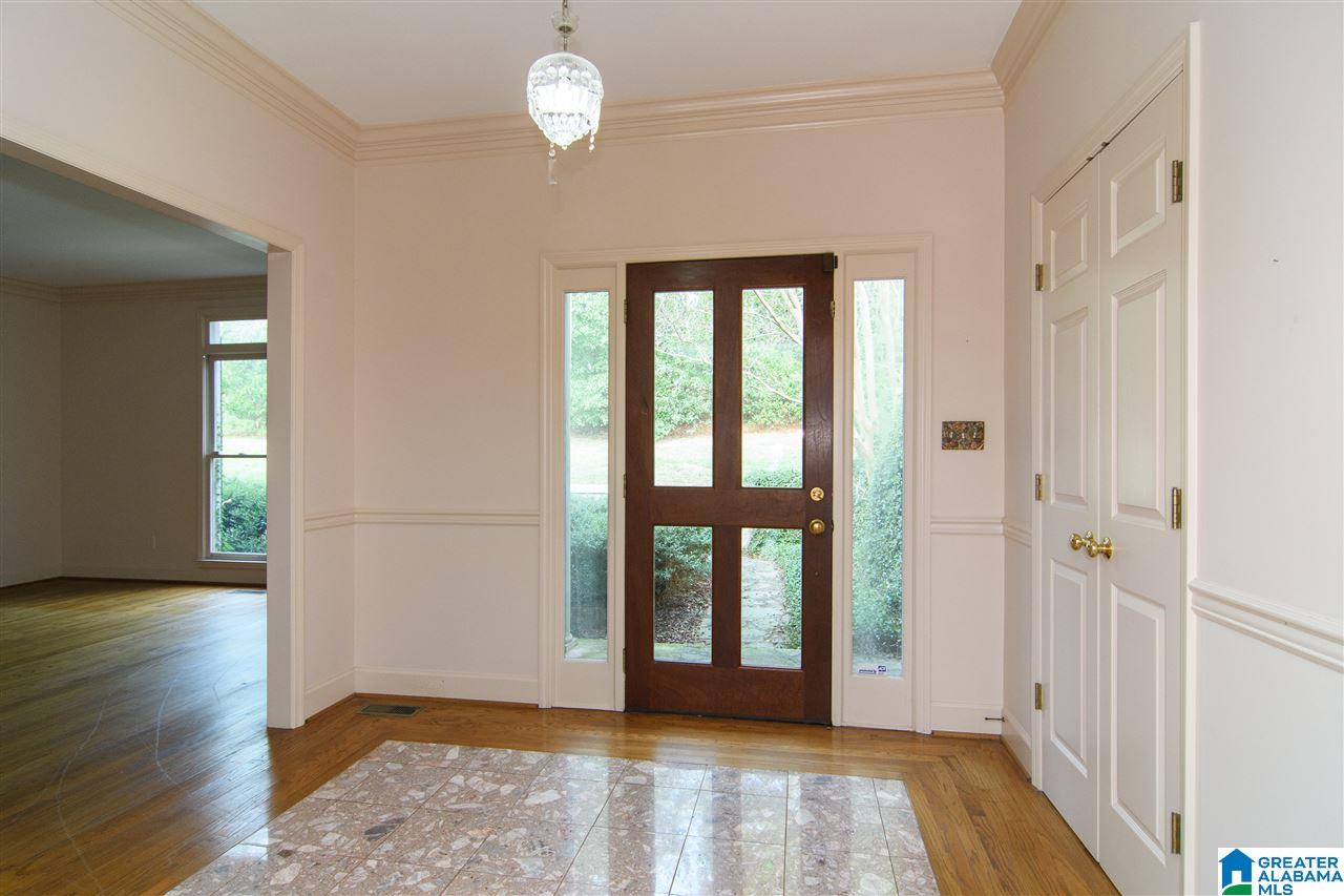3017 North Woodridge Road Birmingham, AL 35223 - Photo 5 of 41