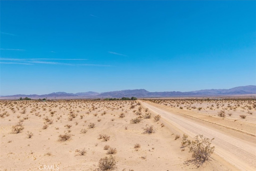 4461 Meriwether Road Twentynine Palms, CA 92277 - Photo 26 of 33