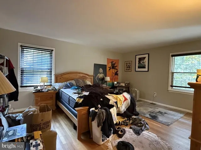 $3,900 | 220 Summit Hall Road, Gaithersburg, MD 20877