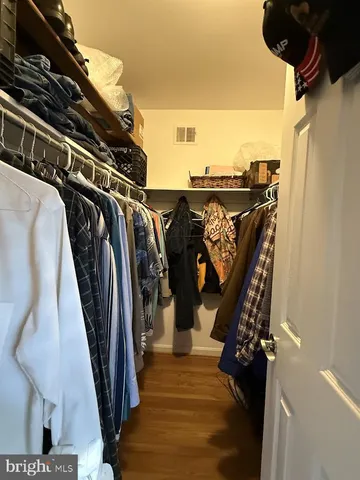 $3,900 | 220 Summit Hall Road, Gaithersburg, MD 20877