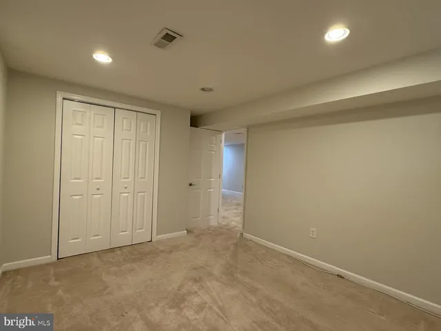 $3,900 | 220 Summit Hall Road, Gaithersburg, MD 20877