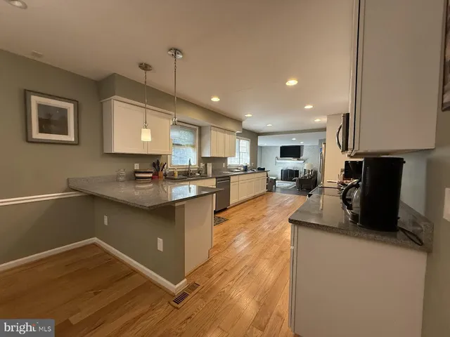 $3,900 | 220 Summit Hall Road, Gaithersburg, MD 20877