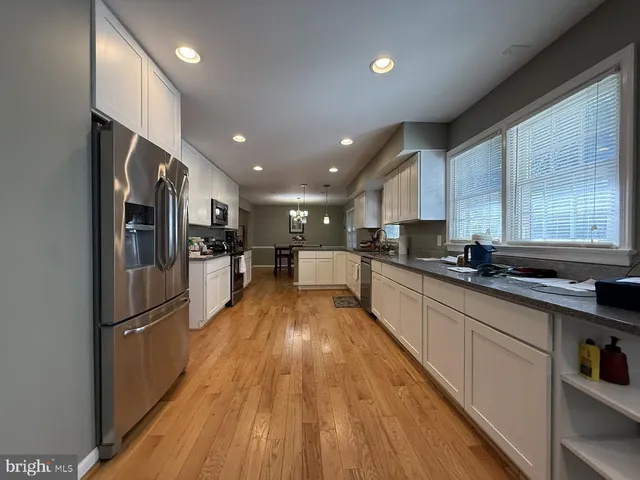 $3,900 | 220 Summit Hall Road, Gaithersburg, MD 20877