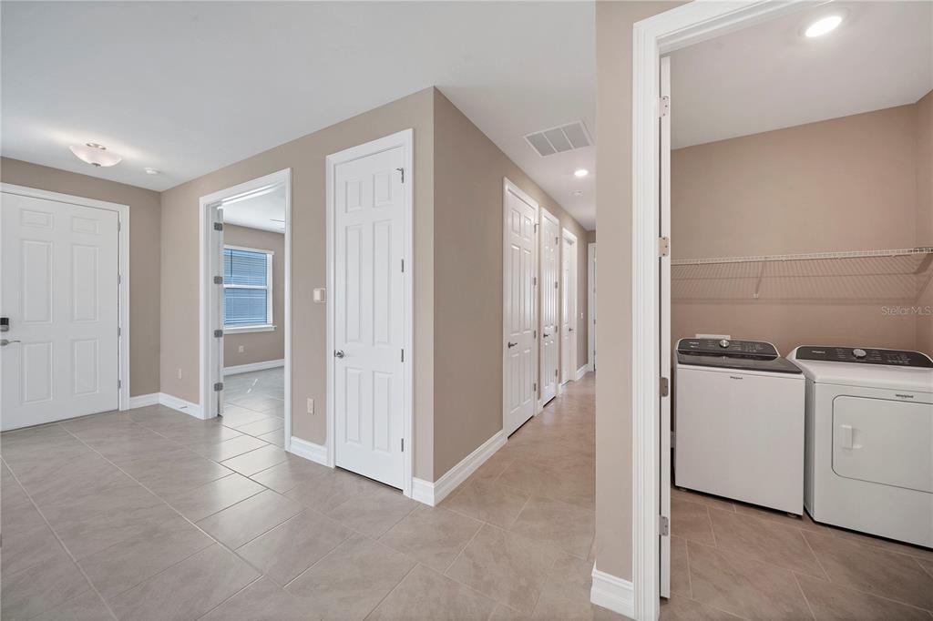305 Ibiza Loop Venice, FL 34292 - Photo 24 of 45