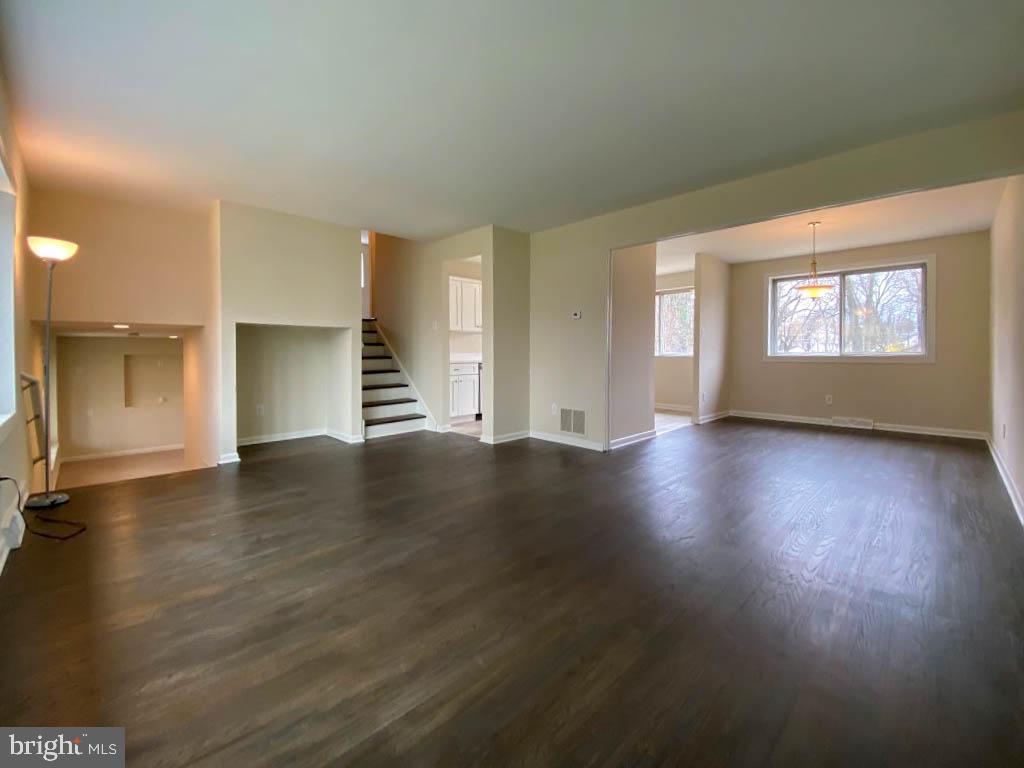 315 Colonial Road Beverly, NJ 08010 - Photo 12 of 27