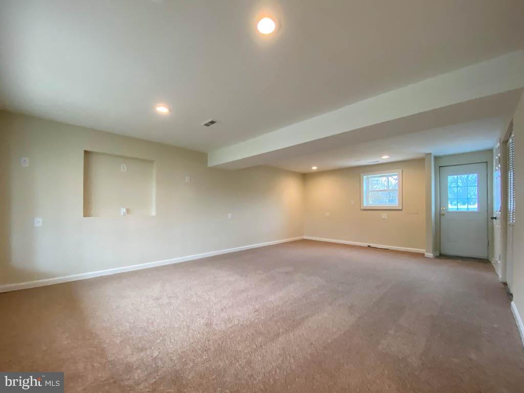 315 Colonial Road Beverly, NJ 08010 - Photo 15 of 27