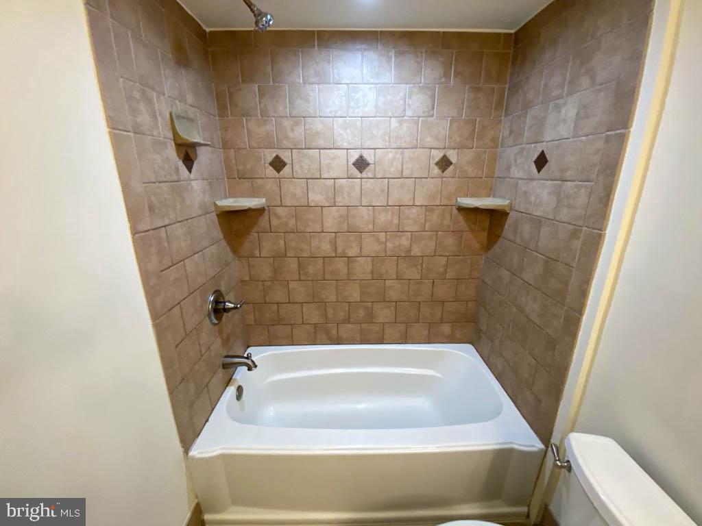 315 Colonial Road Beverly, NJ 08010 - Photo 20 of 27